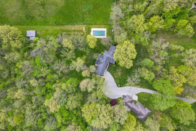 aerial view of property and surrounding area