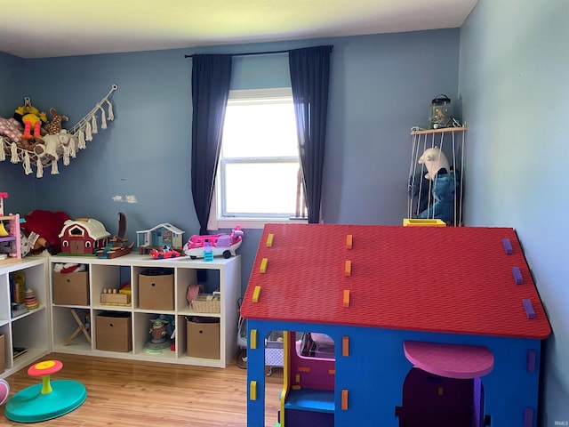 2800 E Bernice Dr, Bloomington, IN 47401 - rec room featuring wood finished floors