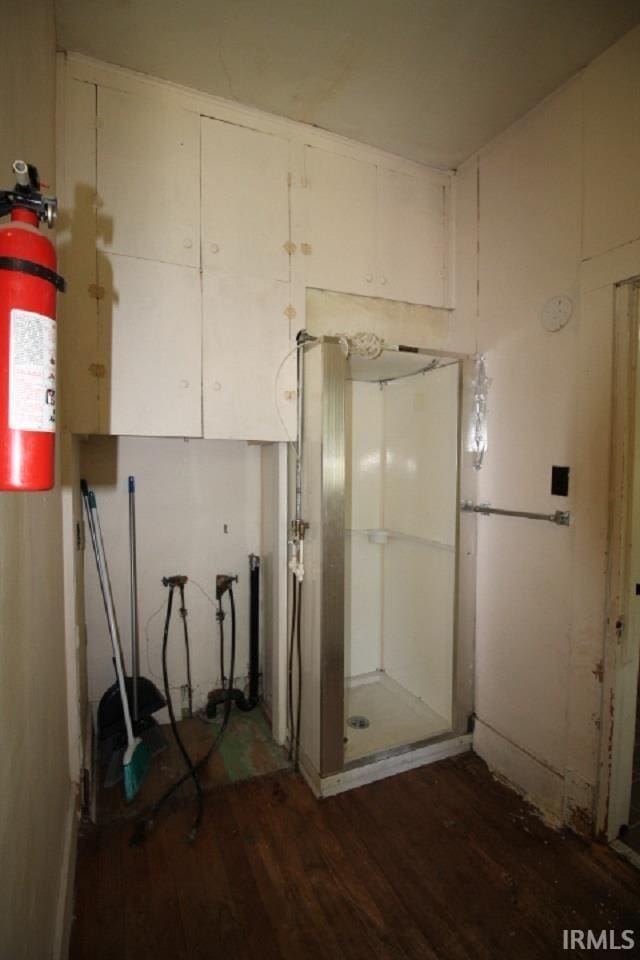 128 E Washington St, Williamsport, IN 47993 - bathroom with wood finished floors