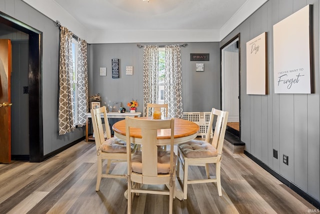 47 E Center St, Williamsport, IN 47993 - dining area with light wood finished floors