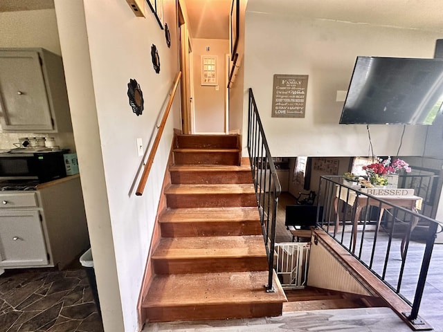 2796 Alexandria Ct, Lafayette, IN 47909 - view of stairway