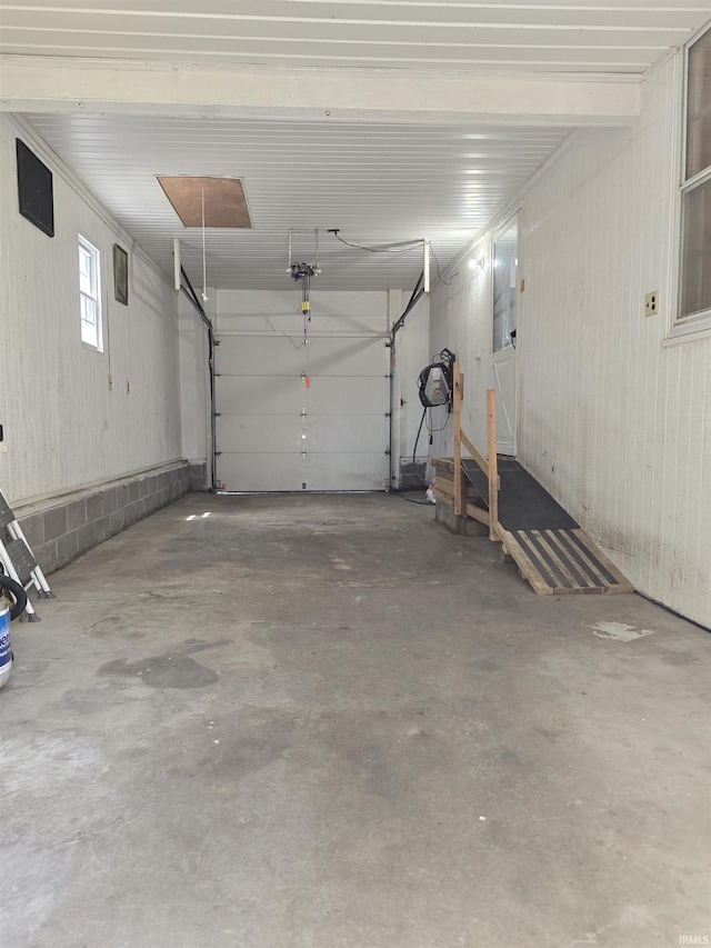 304 N Main St, South Whitley, IN 46787 - view of garage