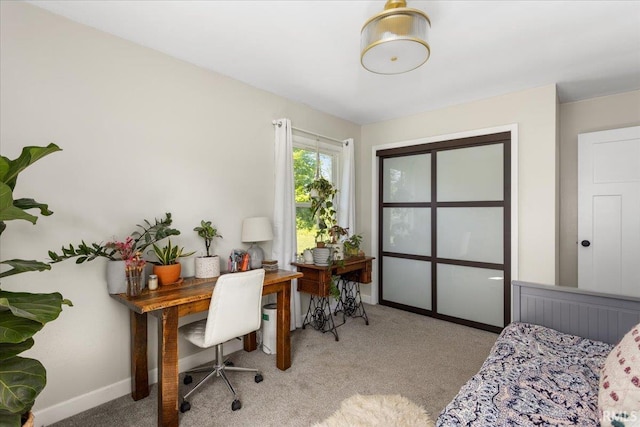 736 Paradise Ave, Lafayette, IN 47905 - bedroom with light carpet, baseboards, and an office area