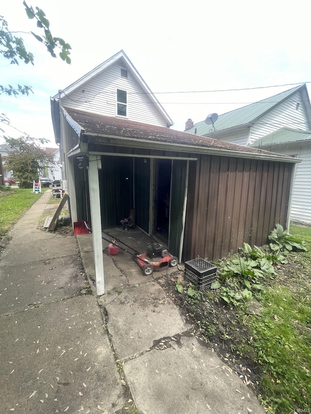 215 Wheatland Avenue St, Logansport, IN 46947 - view of back of property