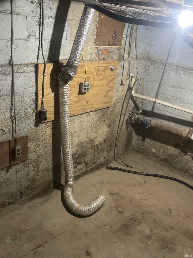 1307 High St, Logansport, IN 46947 - view of unfinished basement
