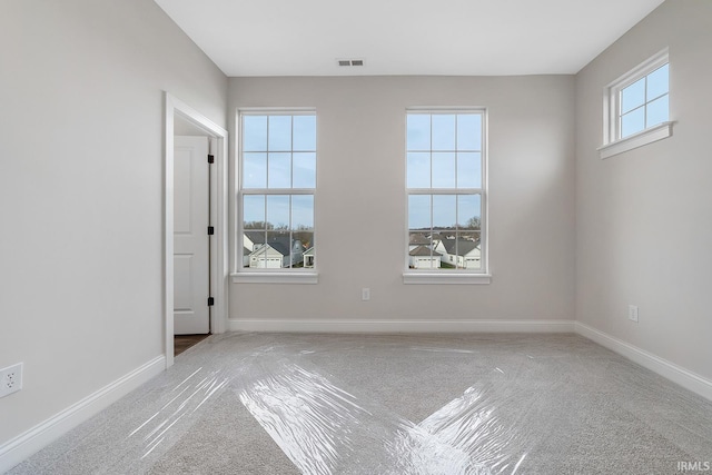 105 Parkerwood Ln, West Lafayette, IN 47906 - carpeted empty room with baseboards
