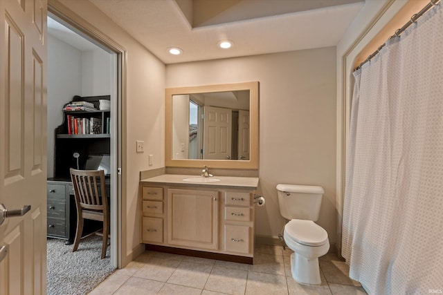 23306 Bluff Crest Dr, Elkhart, IN 46516 - full bathroom featuring tile patterned floors, toilet, vanity, recessed lighting, and a shower with curtain