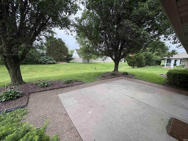 1643 W 1st St, Jasper, IN 47546 - view of patio