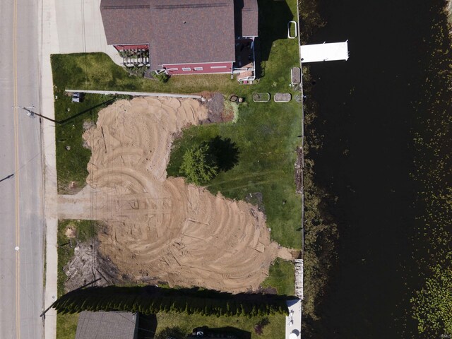 1422 S Harkless Dr, Syracuse, IN 46567