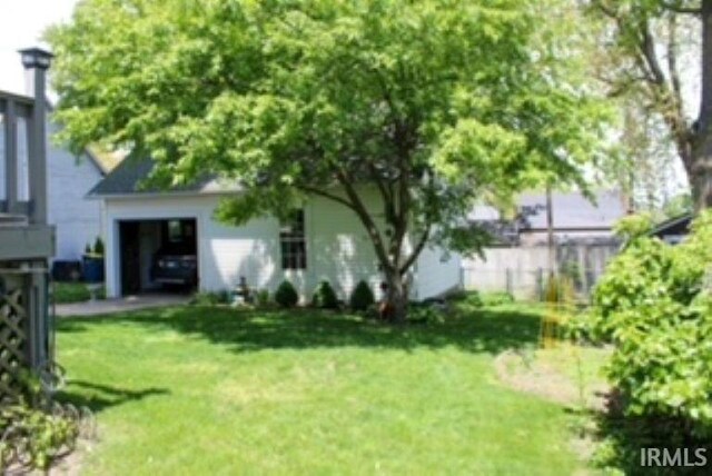 127 W Mill St, Bremen, IN 46506 - view of yard
