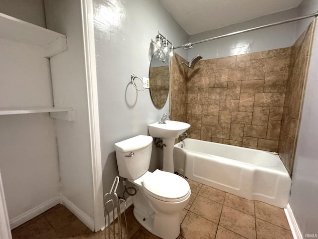 819 N Mccann St, Kokomo, IN 46901 - full bath with toilet, bathtub / shower combination, and tile patterned floors