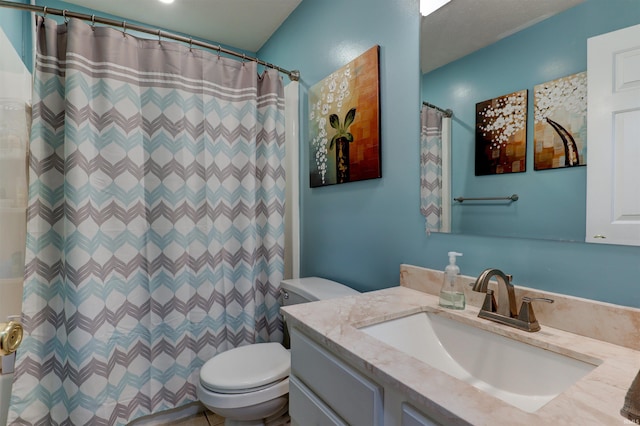 4732 Rathbone Dr, Evansville, IN 47725 - full bath featuring toilet, vanity, and a shower with curtain