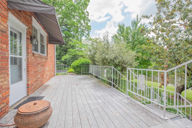 300 Springhaven Dr, Evansville, IN 47710 - wooden terrace with a water view