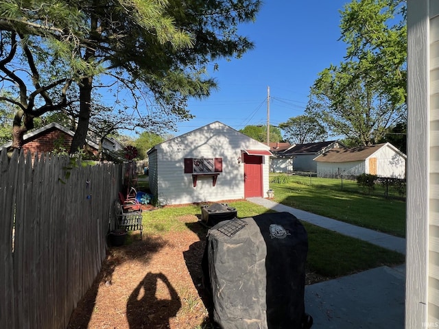 907 S 21st St, Lafayette, IN 47905 - view of outdoor structure with an outbuilding