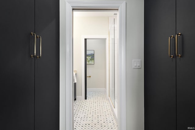 622 N Notre Dame Ave, South Bend, IN 46617 - hallway with baseboards