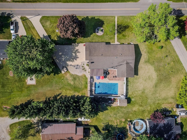 315 E Effie Mae St, North Webster, IN 46555 - drone / aerial view of a pool area