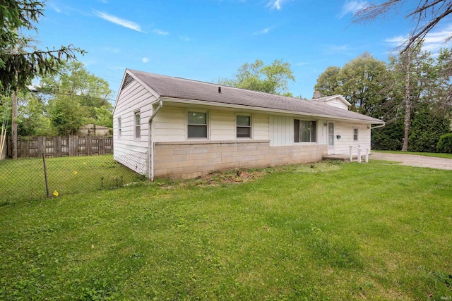 1317 W Tate St, Kokomo, IN 46901 - view of front of property featuring roof with shingles