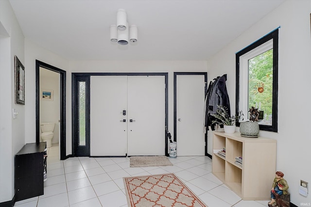 4207 Lance Ct, Kokomo, IN 46902 - entrance foyer with light tile patterned floors