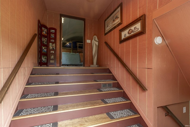 59000 Crumstown Hwy, North Liberty, IN 46554 - view of staircase