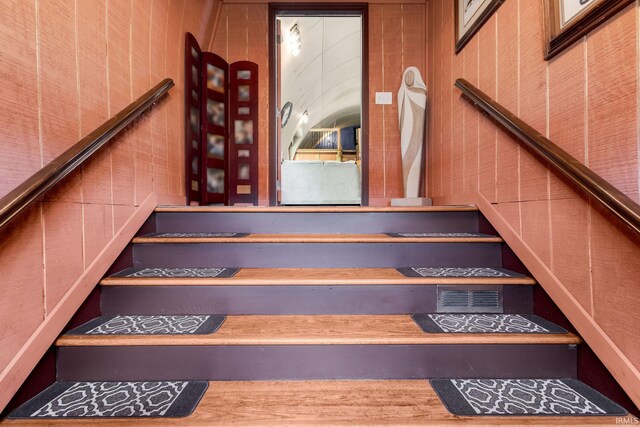 59000 Crumstown Hwy, North Liberty, IN 46554 - view of stairs