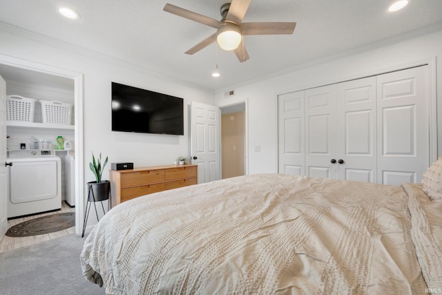 bedroom with separate washer and dryer, crown molding, a closet, recessed lighting, and ceiling fan