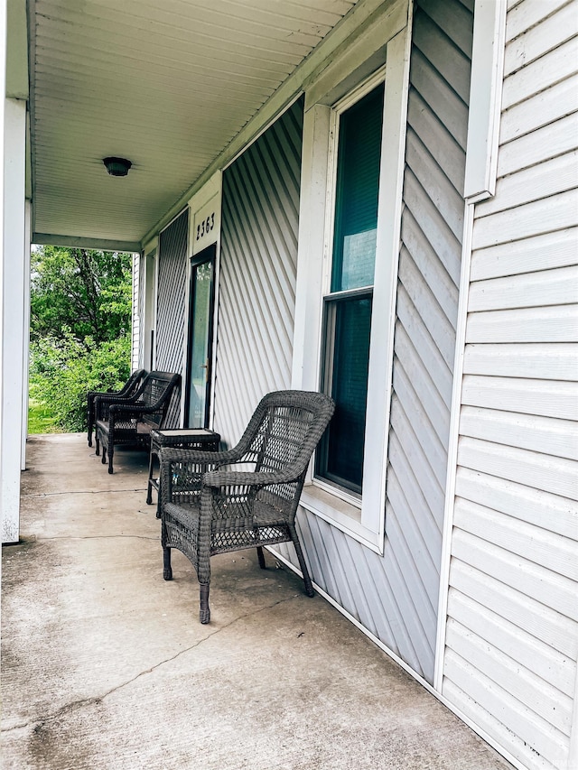 2363 W Second Sts, Mexico, IN 46958 - view of patio / terrace with covered porch