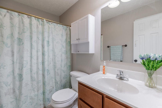 11430 Kestrel Ct, Evansville, IN 47725 - full bath with toilet, vanity, and a shower with curtain