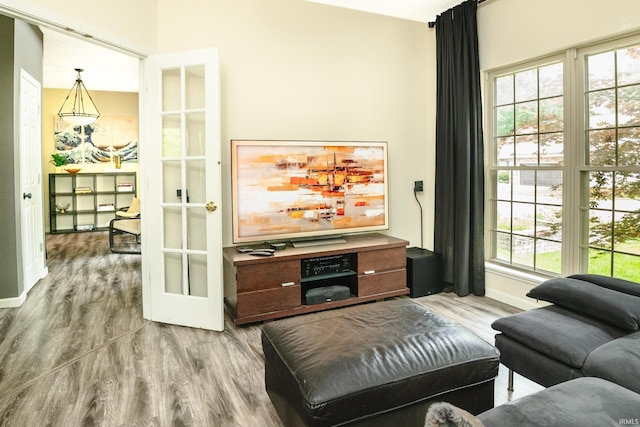 3630 E Tamarron Dr, Bloomington, IN 47408 - living area featuring wood finished floors and baseboards