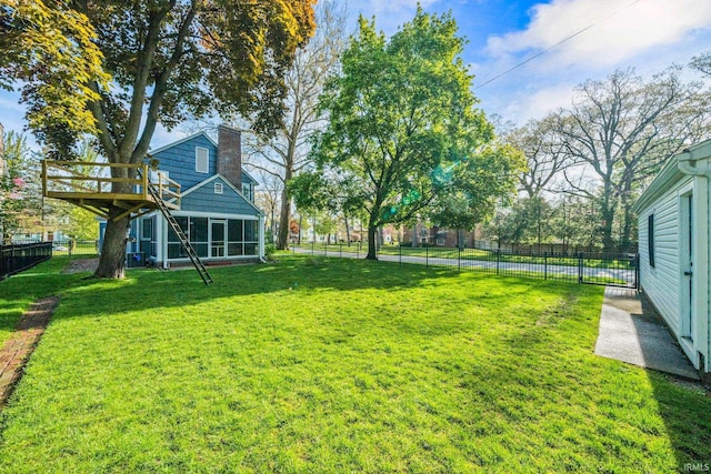 227 N Twyckenham Dr, South Bend, IN 46617 - view of yard featuring a sunroom
