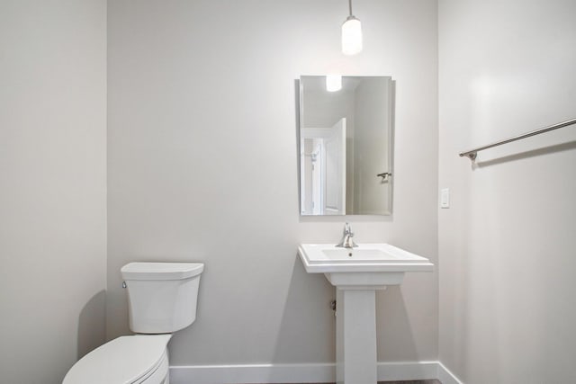 1740301W S Bend Ave, South Bend, IN 46637 - half bath featuring baseboards and toilet