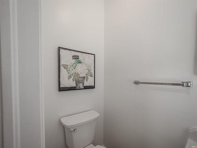727 Mulberry St, Mount Vernon, IN 47620 - bathroom with toilet