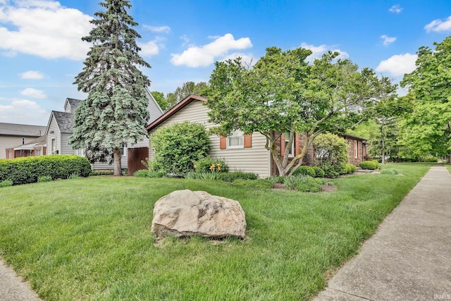 1723 Central St, Lafayette, IN 47905 - view of side of property featuring a yard