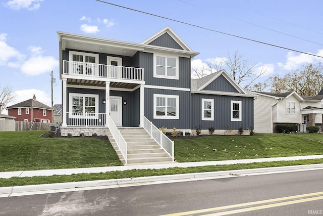 732 S Bend Ave, South Bend, IN 46617 - view of front of home featuring a balcony and a porch