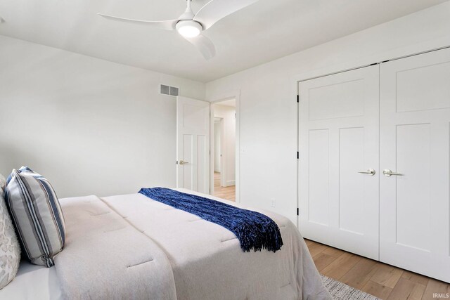 732 S Bend Ave, South Bend, IN 46617 - bedroom featuring light wood finished floors and a ceiling fan