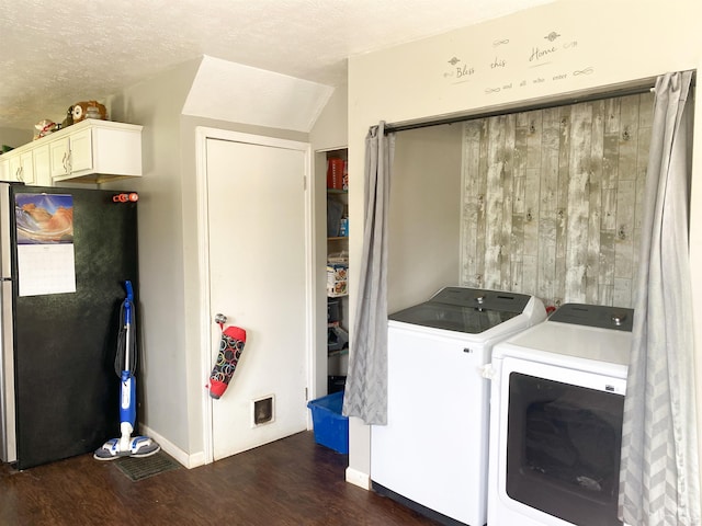 6913 E Jackson St, Muncie, IN 47303 - laundry area with washer and dryer, dark wood-style floors, and baseboards