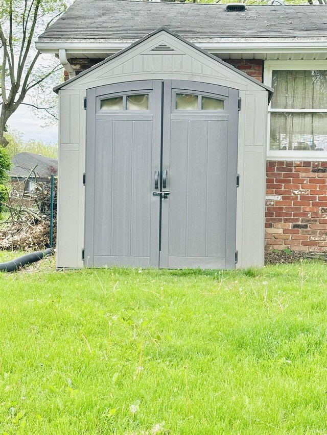 2912 W Twickingham Dr, Muncie, IN 47304 - view of shed