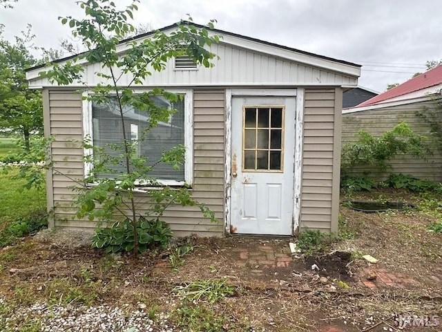 128 S Main St, Griffin, IN 47616 - view of outdoor structure featuring an outdoor structure