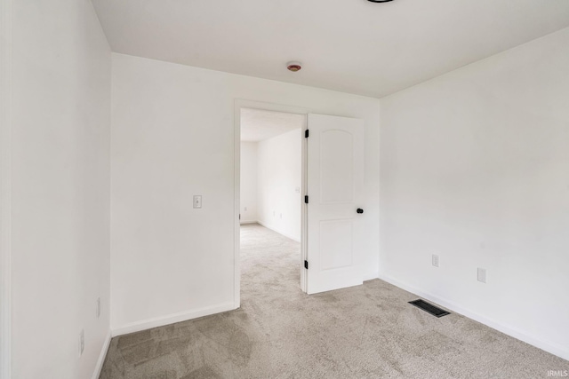 516 W Pike St, Warsaw, IN 46580 - carpeted spare room with baseboards