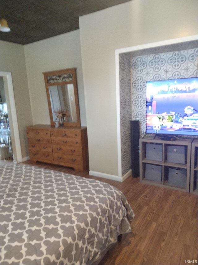 418 Watt St, Jeffersonville, IN 47130 - bedroom with wood finished floors and baseboards