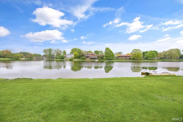 3016 S E Lake Dr, Elkhart, IN 46514 - water view