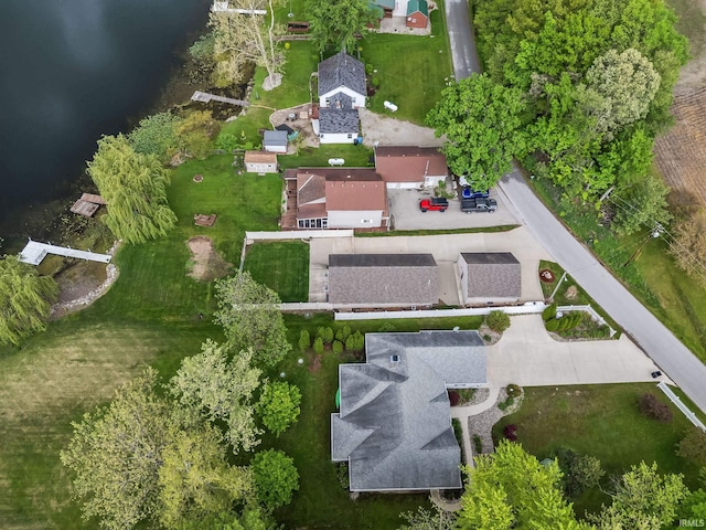 aerial view of property and surrounding area