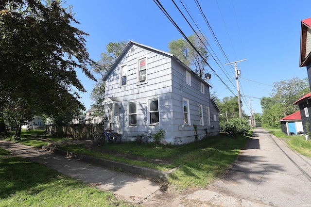 517 S Ninth St, Elkhart, IN 46516 - view of property exterior featuring cooling unit