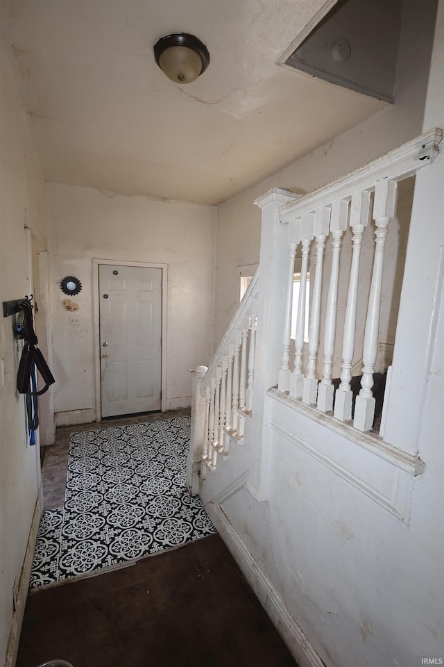 517 S Ninth St, Elkhart, IN 46516 - entryway with stairway