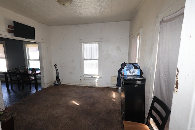 517 S Ninth St, Elkhart, IN 46516 - kitchen with carpet