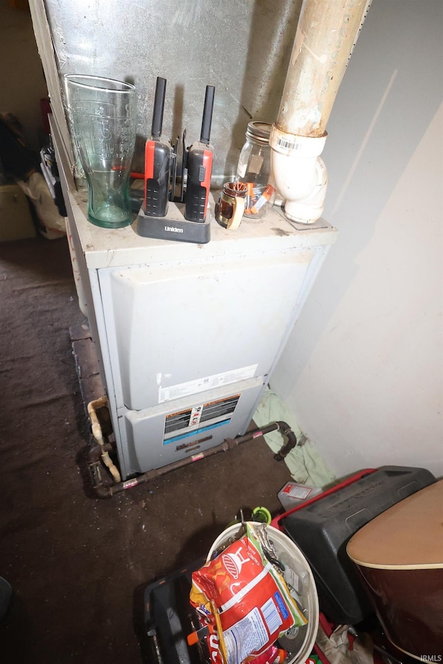 517 S Ninth St, Elkhart, IN 46516 - view of utility room