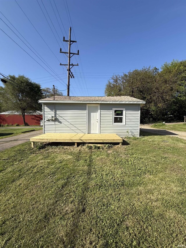 205 W New St, Attica, IN 47918 - view of outdoor structure