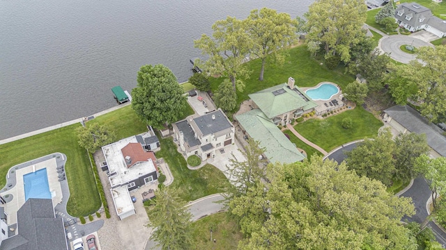 4 Edgewater Pl, Elkhart, IN 46516 - aerial view of property's location with a pool, a nearby body of water, and nearby suburban area