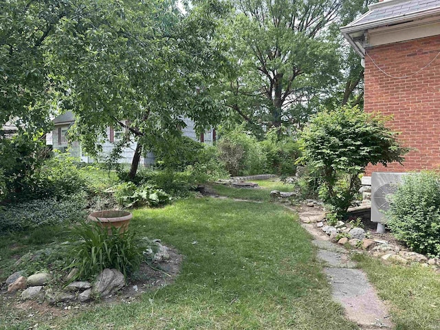 306 Wabash St, Berne, IN 46711 - view of grassy yard