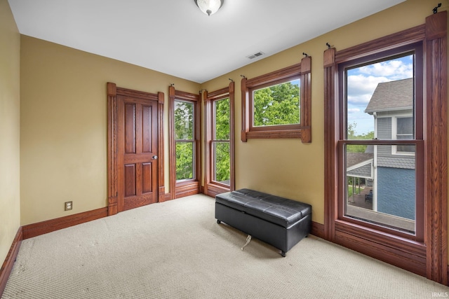 511 N 7th St, Lafayette, IN 47901 - living area featuring carpet and baseboards