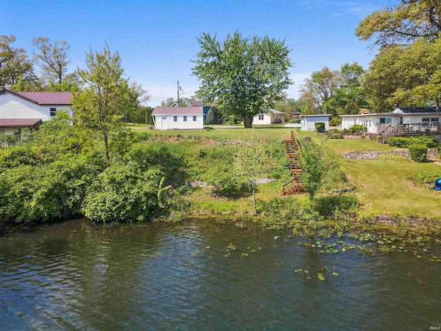 9758 N Hiawatha Ln, Syracuse, IN 46567